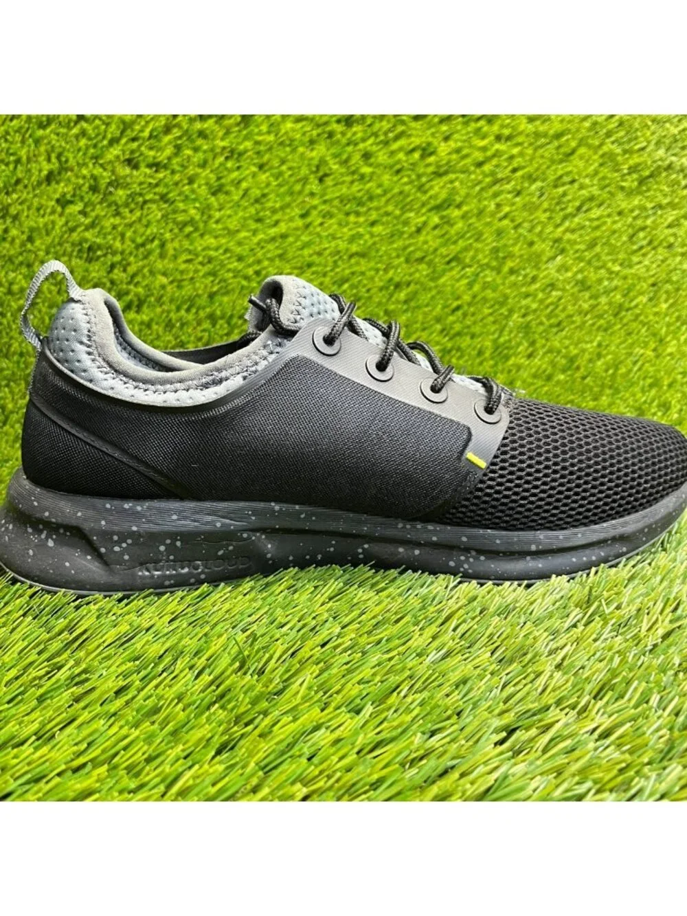 Kuru Atom Mens Size 9.5E Black Gray Athletic Running Walking Shoes Sneakers